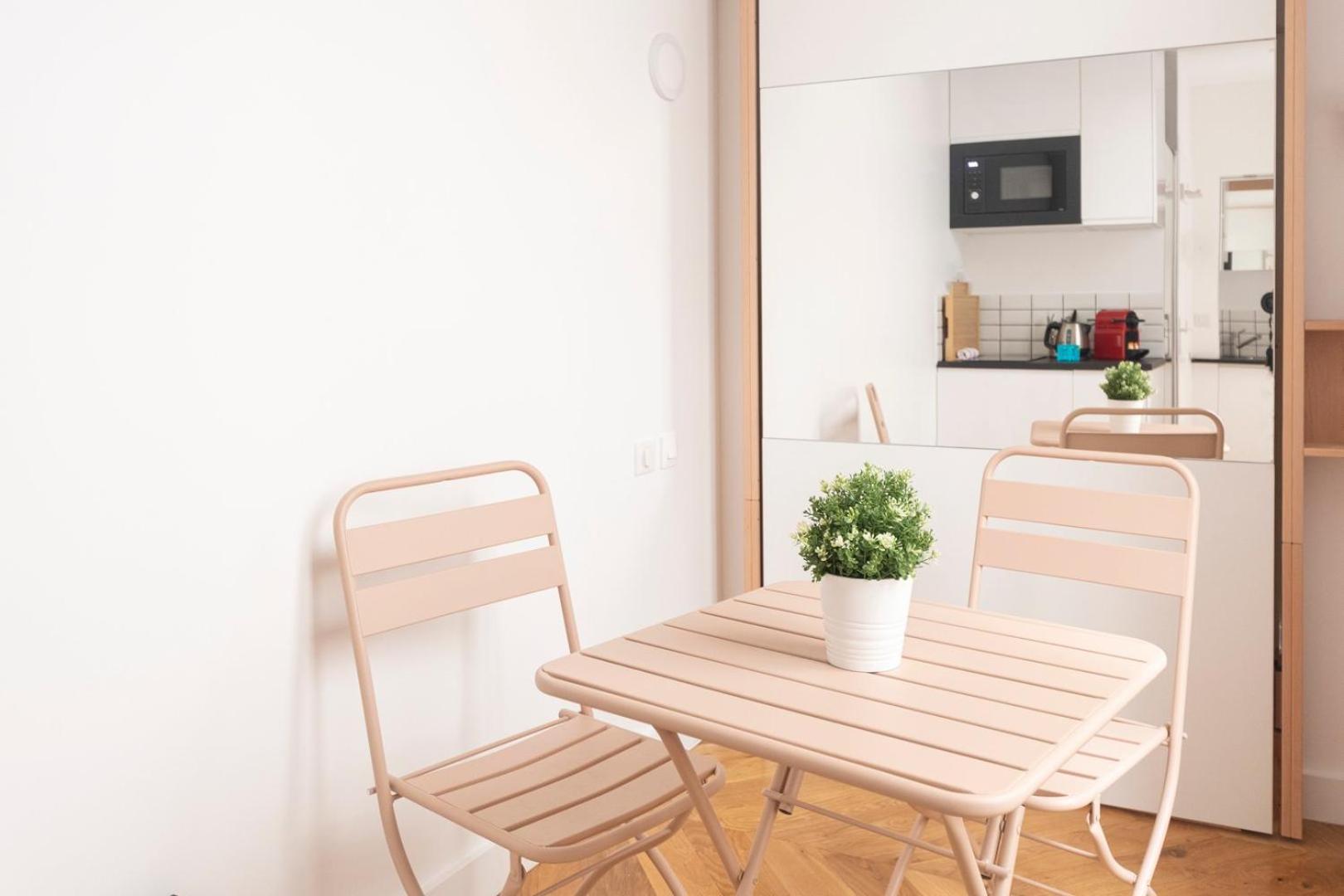 Super Central Mini Studio - 2 Pax, Murphy Bed Paris Extérieur photo